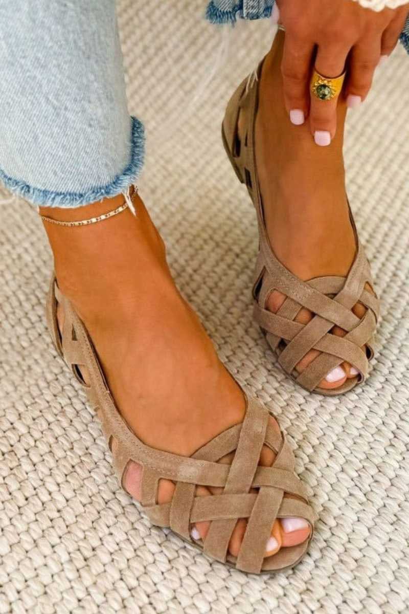 Beige / 8