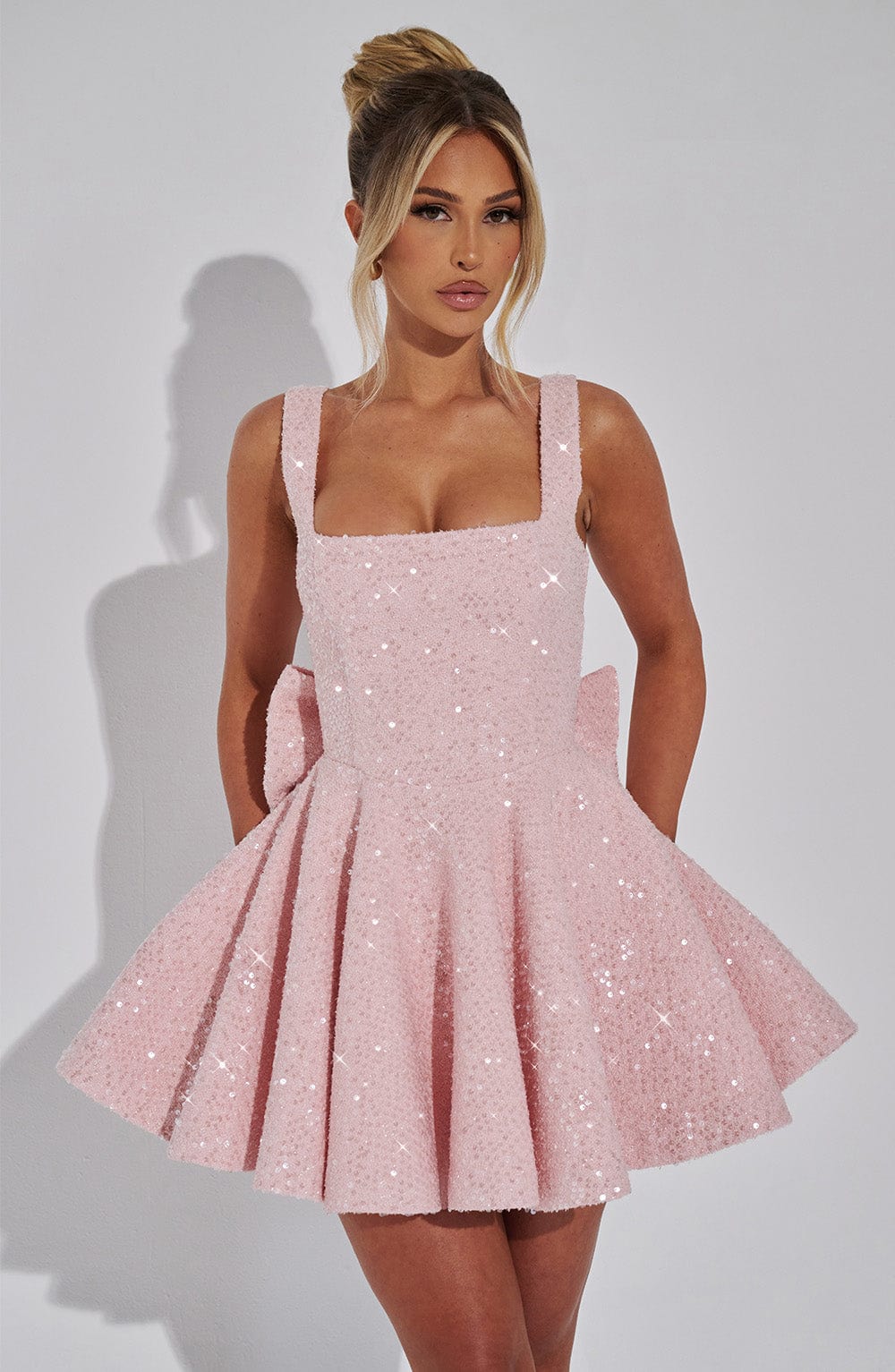 Robe mini sequins nœud femme