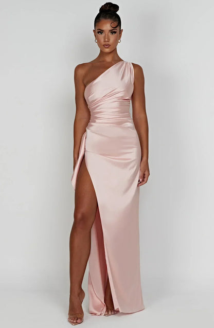 Robe de soirée satinée élégante