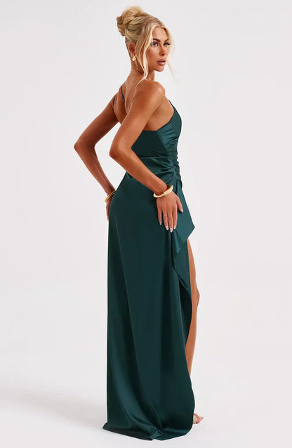 Robe de soirée satinée élégante