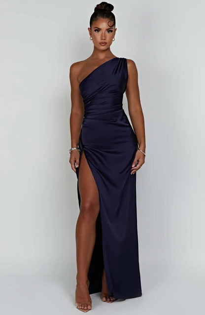 Robe de soirée satinée élégante