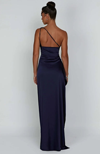 Robe de soirée satinée élégante