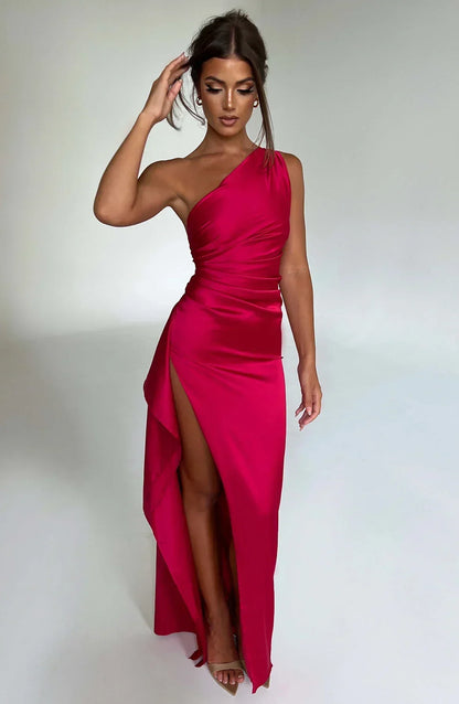 Robe de soirée satinée élégante