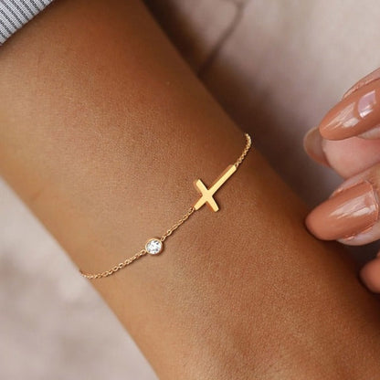 Bracelet femme croix élégant